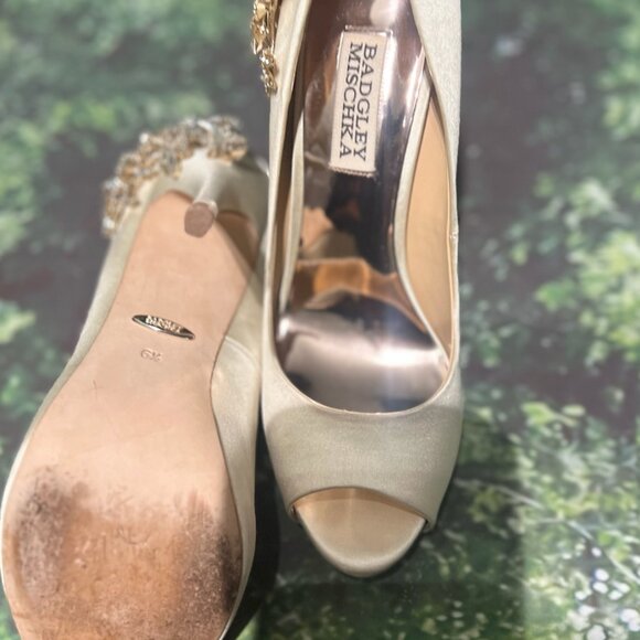 Badgley Mischka Marcia Heel-Women's - Picture 14 of 14